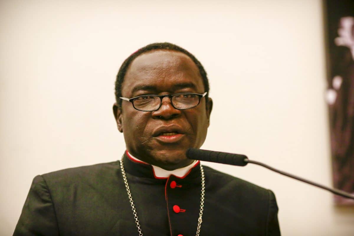 Jam’iyyar APC ta kwana da sanin cewa ’yan Nijeriya na fama da yunwa — Mathew Kukah