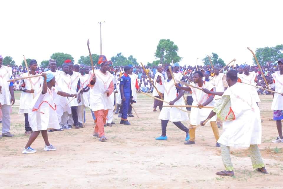 Wasu daga cikin mafarauta 1,000 da aka kaddamar a Borno