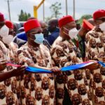 Buhari sanye da kayan kabilar Igbo a lokacin da ya ziyarci Jihar Imo
