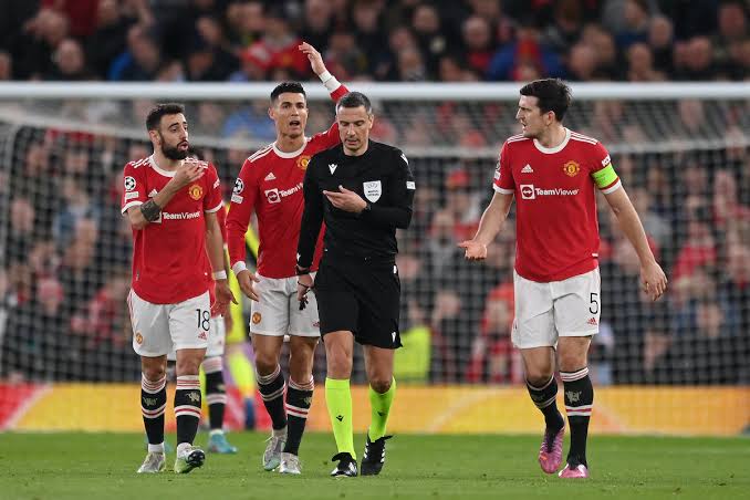 Manchester United ta ci kasa; Benfica ta zura wa Ajax kwallo 1 mai