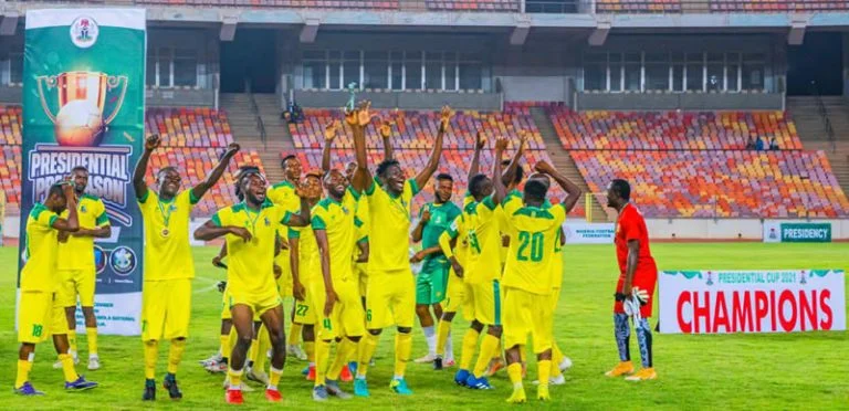 Yadda Kano Pillars ta dawo Gasar Firimiyar Najeriya