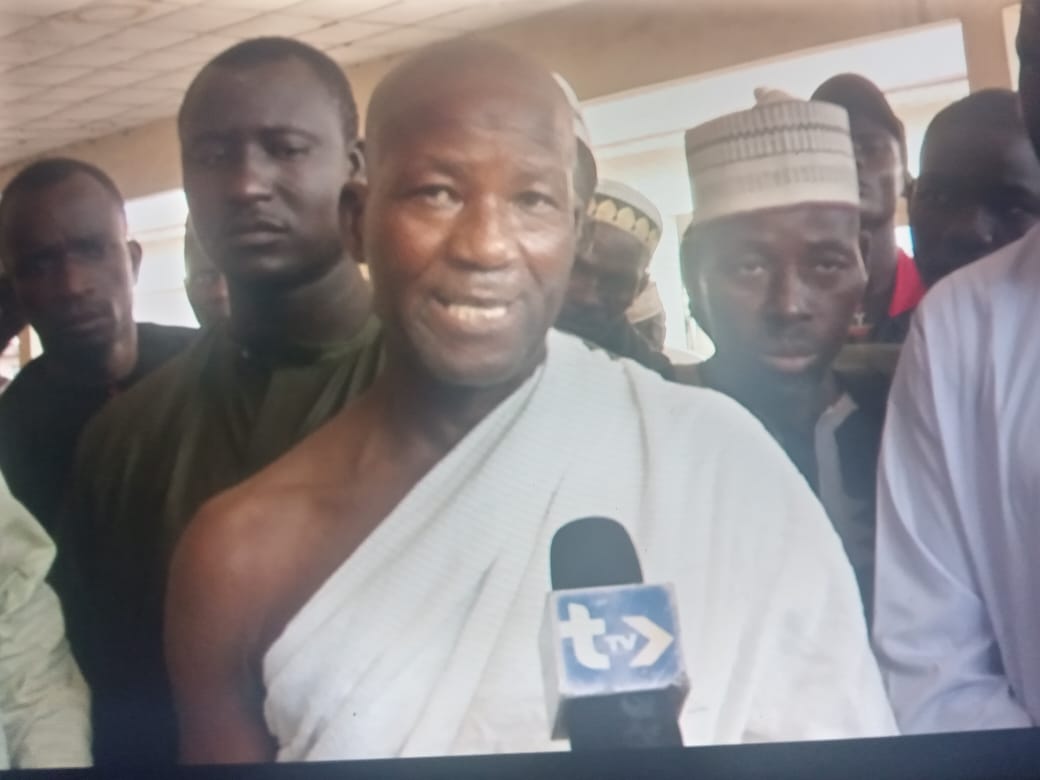 AL’AJABI: Bakanon da jirgi ya tashi ya bari ya fara Aikin Hajjinsa a Kano