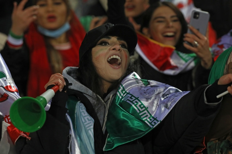 Wasu mata 'yan kasar Iran a filin wasa