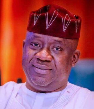 Minista a Ma'aikatar Sufuri Prince Ademola Adegoroye