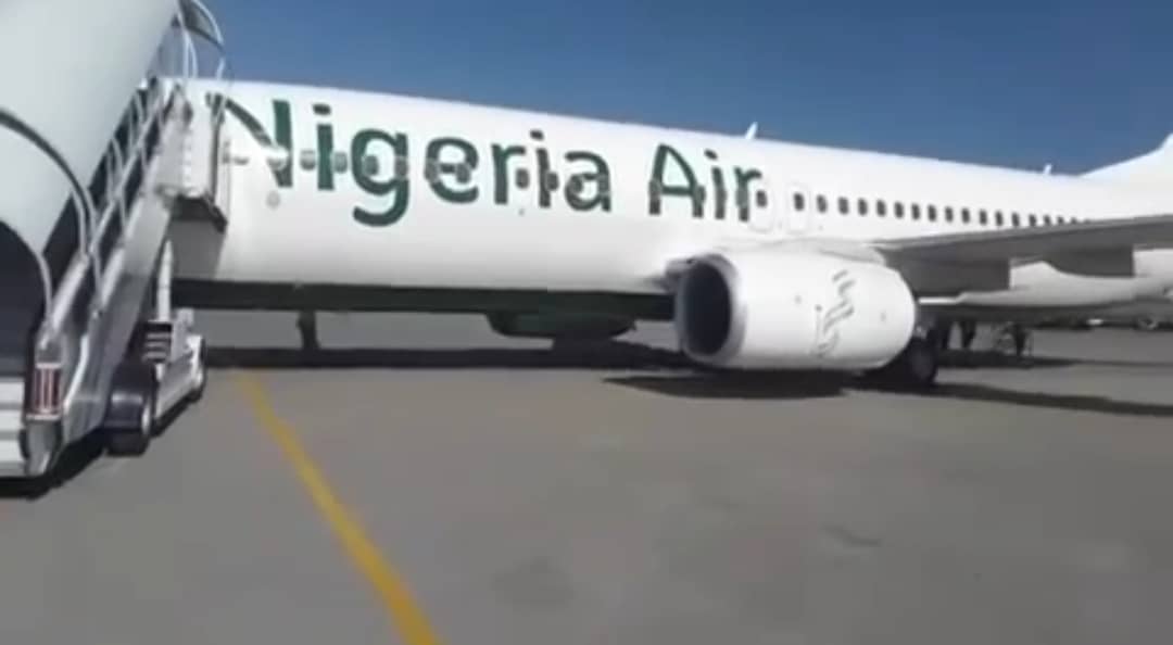 BIDIYO: Kalli yadda Jirgin Nigeria Air ya fara sauka a Abuja