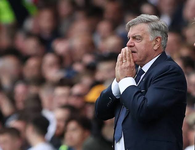 Sam Allardyce ya raba gari da Leeds United