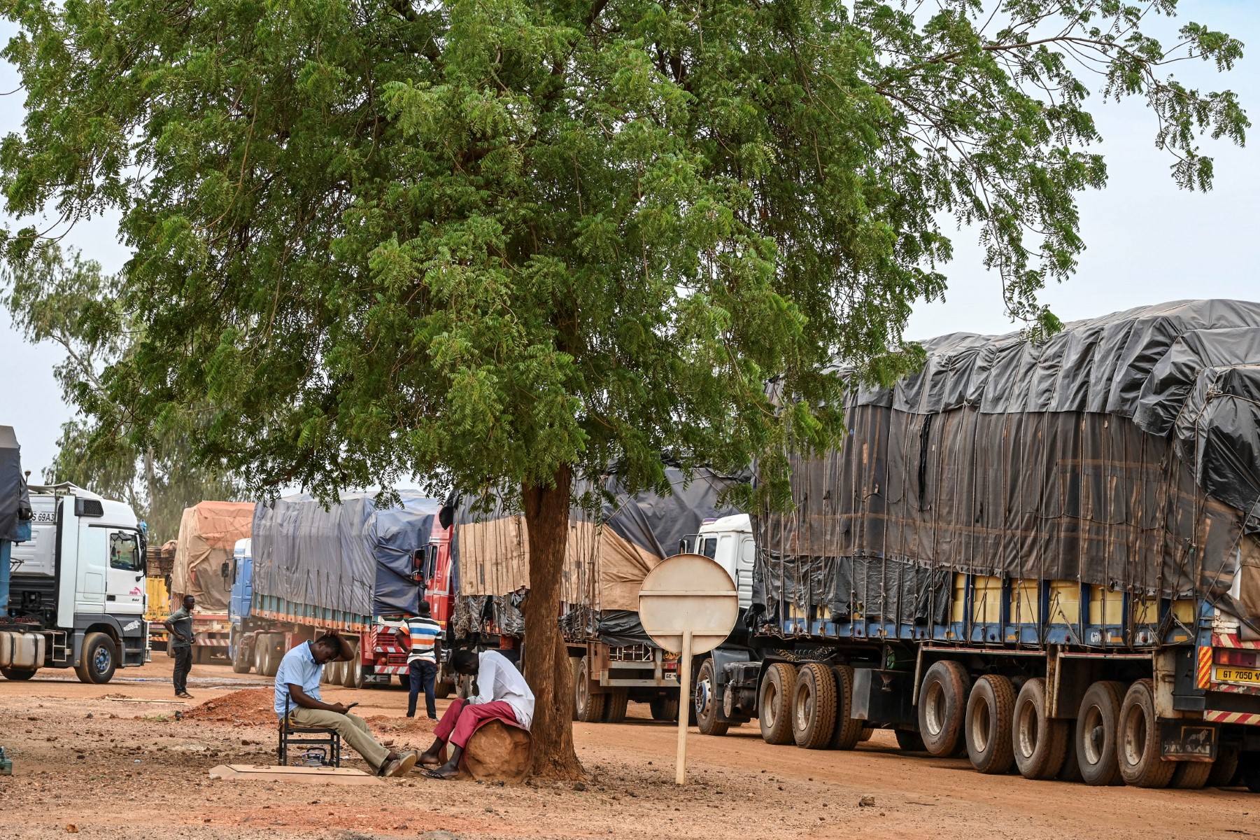 Tirela 300 dauke da kayan abinci sun shiga Nijar daga Burkina Faso