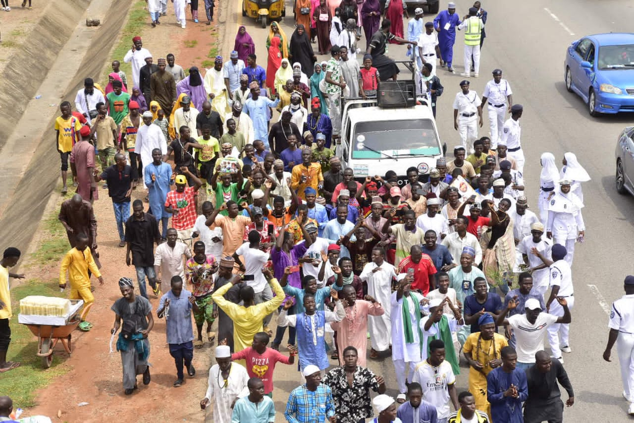 HOTUNA: Yadda Musulmai ke murnar Mauludi a Abuja