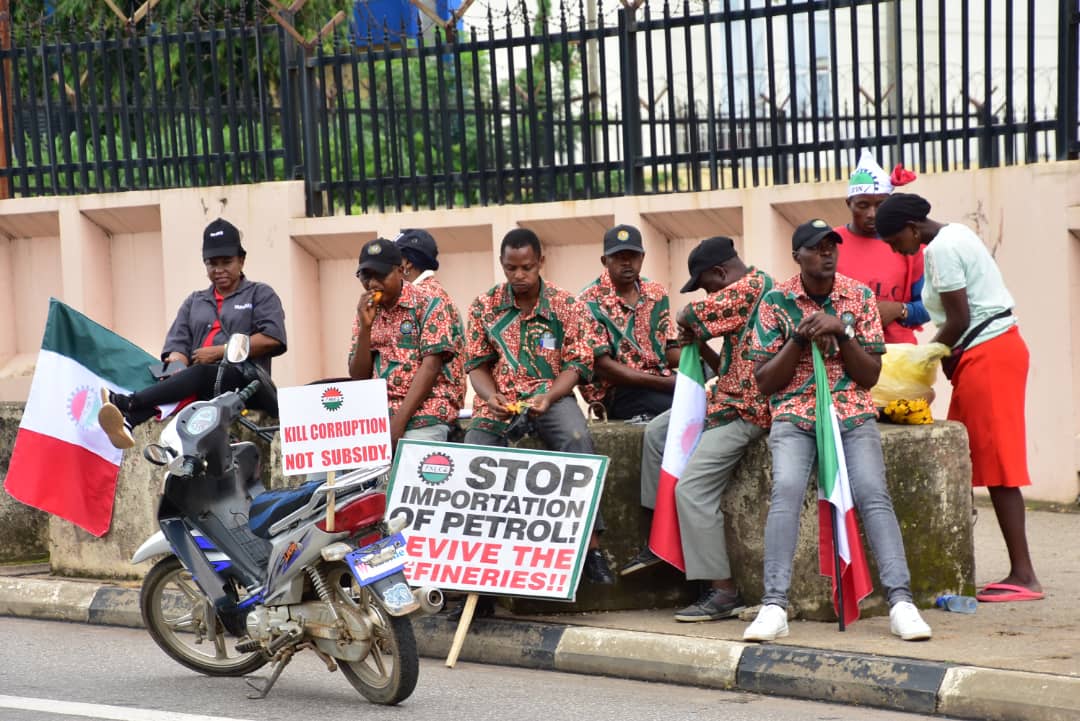 NLC ta fara yajin aiki kwana 99 da janye tallafin mai