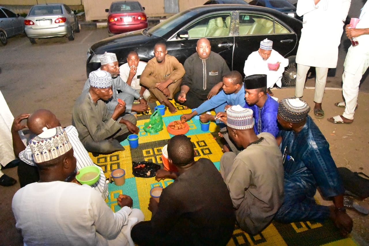 Azumin bana: Ga zafin gari ga na aljihu