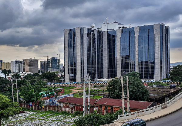 CBN ya sake karya farashin Dala