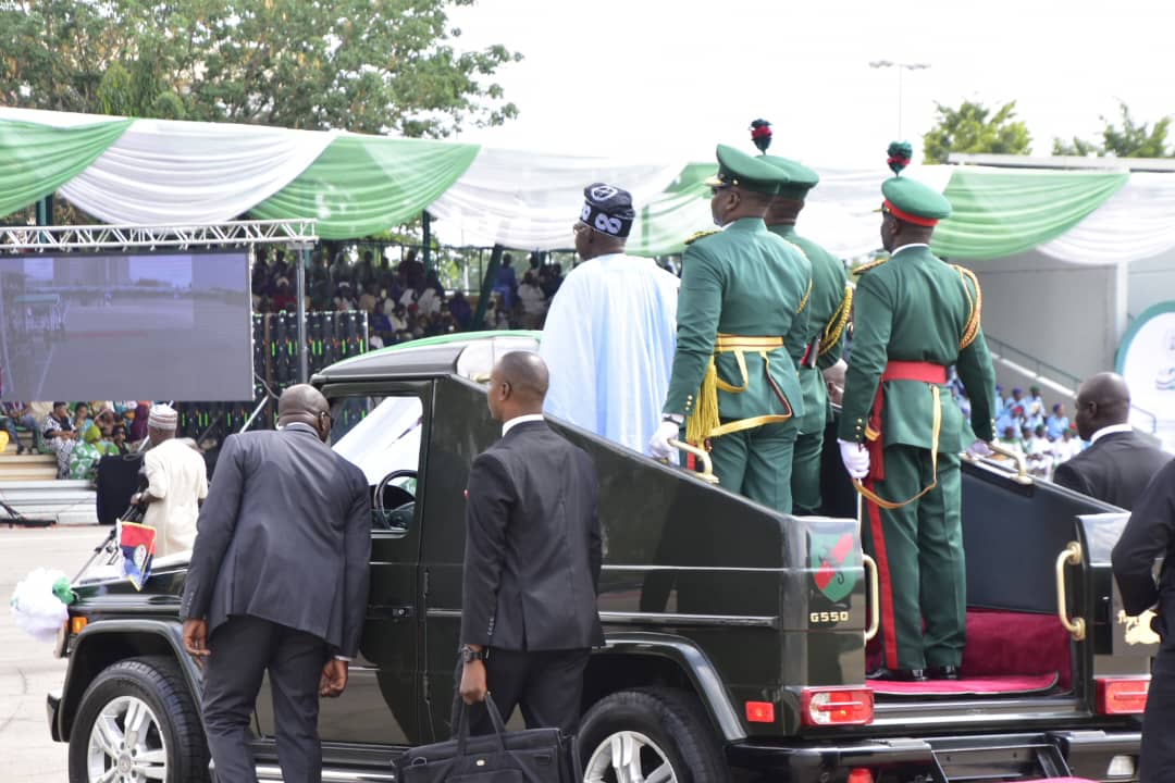 Ba zan biya albashin da kuke so ba —Tinubu ga NLC