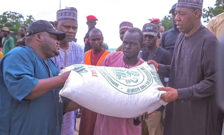 Zulum ya raba wa magidanta 10,000 kayan abinci da 150m a Borno