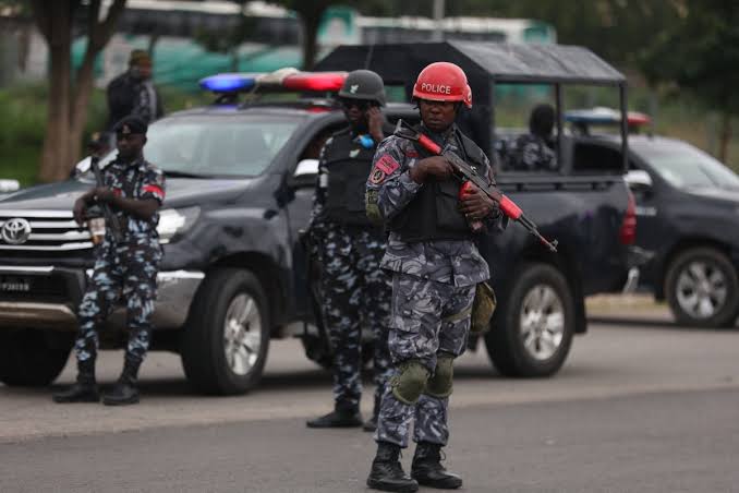 An kama tela da wasu 30 kan zanga-zanga da tutocin Rasha a Kano