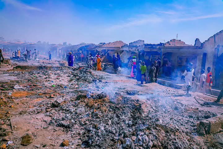 Gobara ta ƙone shaguna da kayan miliyoyi a kasuwar Nasarawa